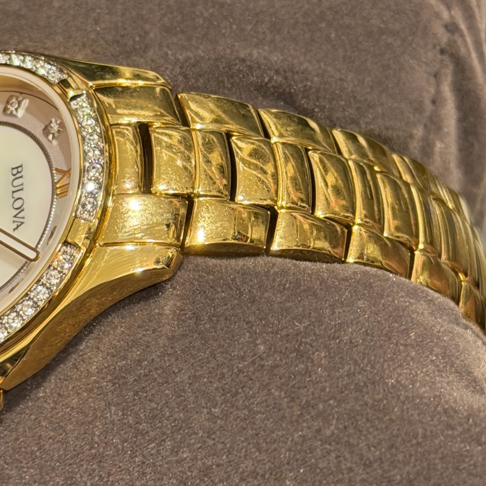 NWT Authentic Bulova Crystal and Gold Watch- never worn, beautiful in org box❤️ - Picture 12 of 15